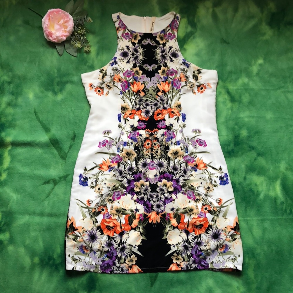 Summer floral dress by Love Marks size M